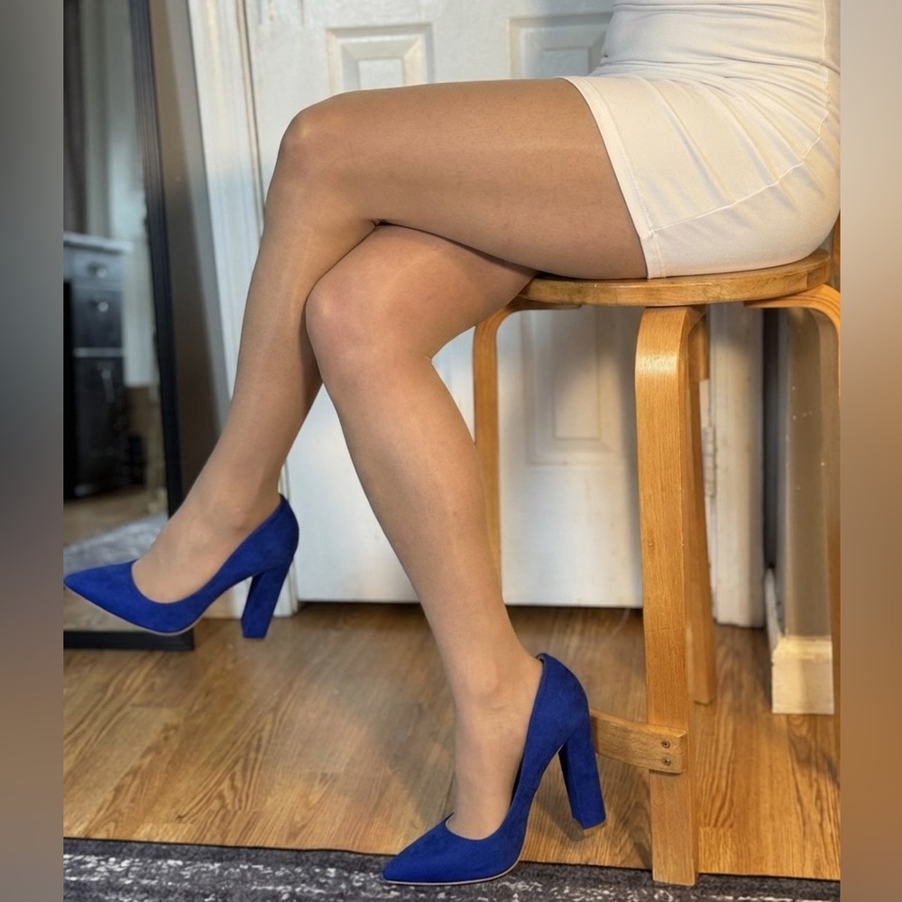 Ultra Sheer Pantyhose + White Dress🦋